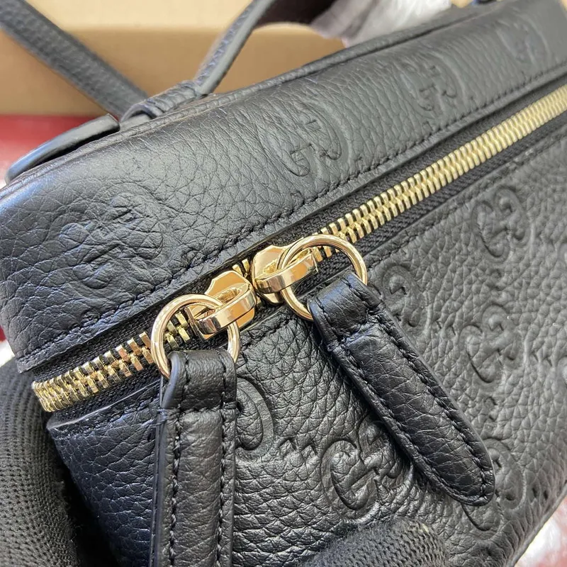 Gucci 815949 GG Emblem super mini bag Black