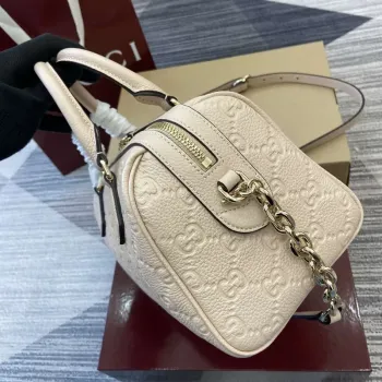 Gucci 815255 GG Emblem Small top handle bag Beige