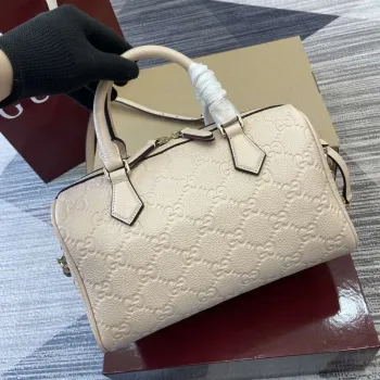 Gucci 815255 GG Emblem Small top handle bag Beige