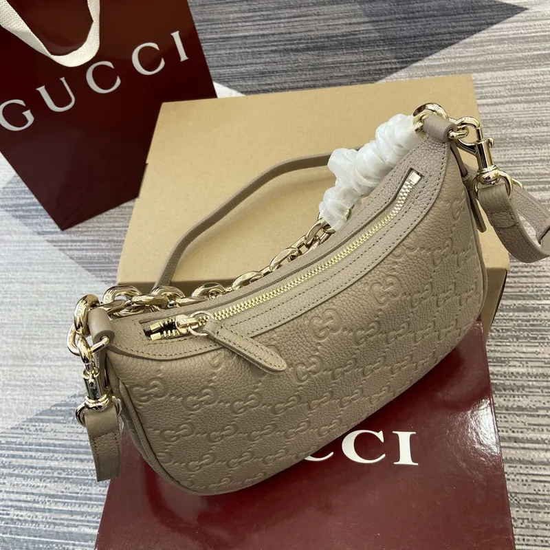 Gucci 820453 GG Emblem Medium Shoulder bag Apricot
