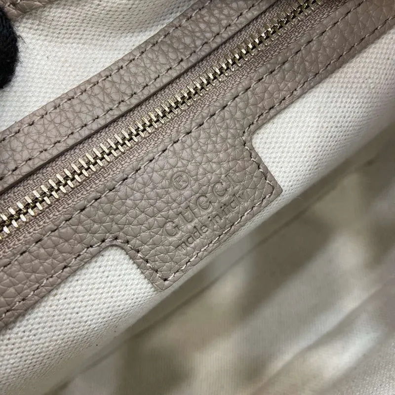 Gucci 820453 GG Emblem Medium Shoulder bag Apricot