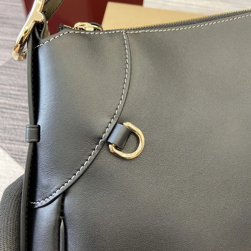 Gucci 815217 GG Emblem Large Shoulder Bag Black smooth leather