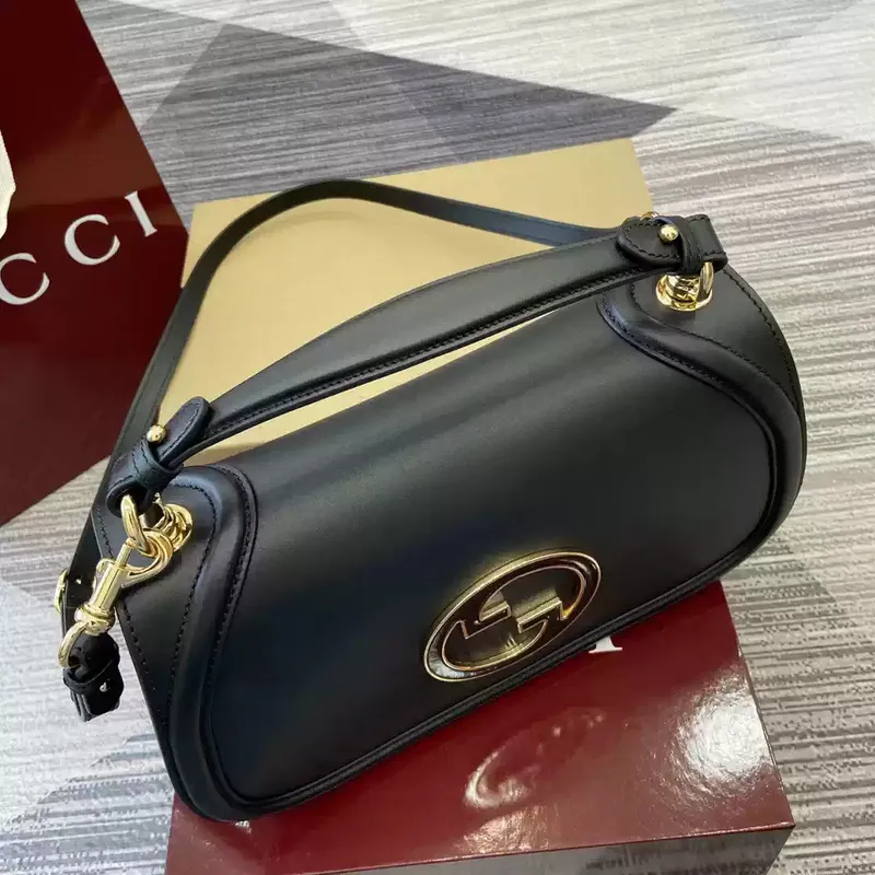 Gucci 815719 Gucci Blondie Medium top handle bag Black