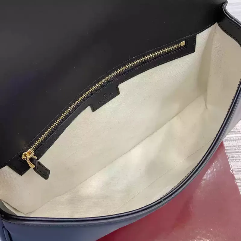 Gucci 815719 Gucci Blondie Medium top handle bag Black