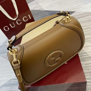 Gucci 815716 Gucci Blondie Medium top handle bag Brown