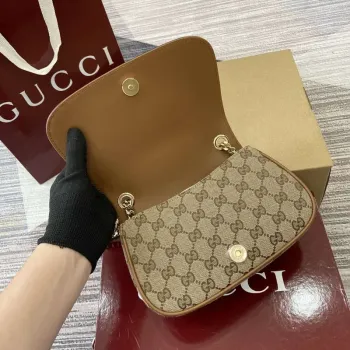 Gucci 815711 Gucci Blondie mini shoulder bag Beige dark brown canvas