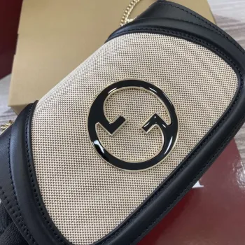 Gucci 815711 Gucci Blondie mini shoulder bag Beige＆Black
