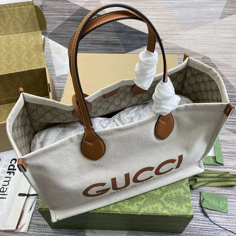 Gucci 772176 Medium Tote Bag With Gucci Print Light brown leather trim