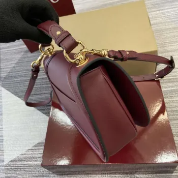 Gucci 815714 Gucci Blondie Small Top Handle Bag Wine red