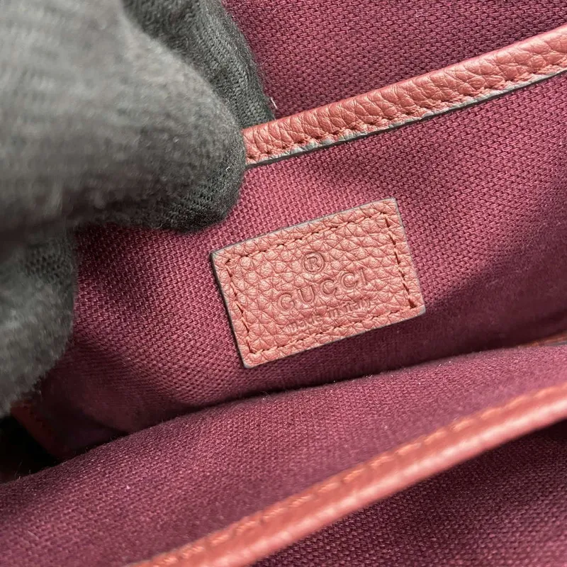 Gucci 795349 Small Tote Bag With Hook Closure Wine red