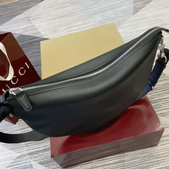 Gucci 801887 Gucci B Small Crossbody Bag Black