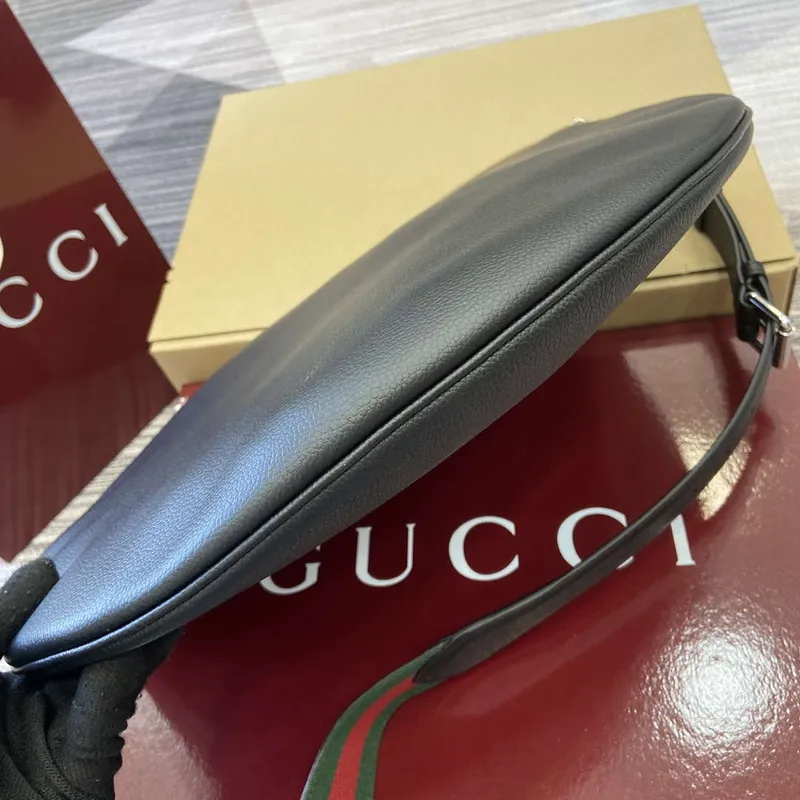 Gucci 801887 Gucci B Small Crossbody Bag Black