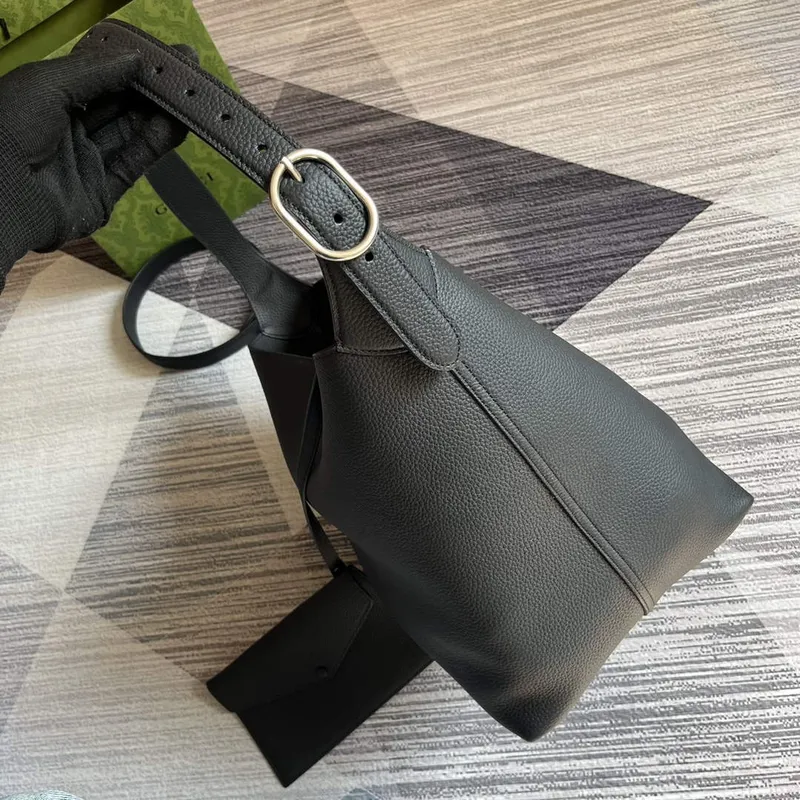 Gucci 763103 Gucci Jackie 1961 Small Shoulder Bag  Black Leather