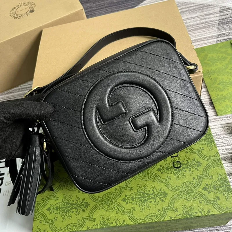 Gucci 742360 Gucci Blondie small shoulder bag Black Leather