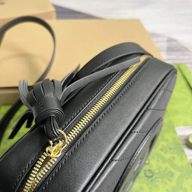 Gucci 742360 Gucci Blondie small shoulder bag Black Leather