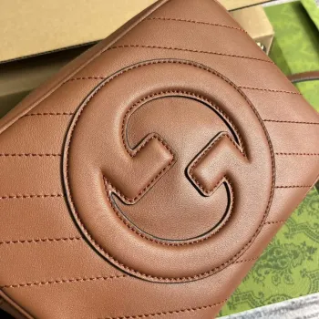 Gucci 742360 Gucci Blondie small shoulder bag Cuir Leather