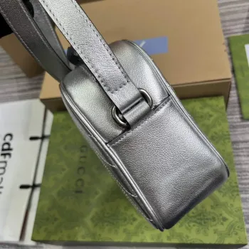 Gucci 742360 Gucci Blondie small shoulder bag Metallic silver Leather