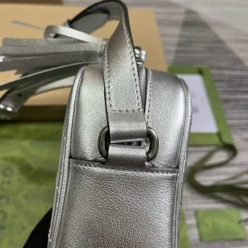 Gucci 742360 Gucci Blondie small shoulder bag Metallic silver Leather