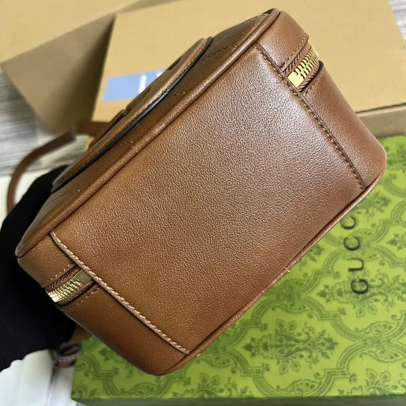 Gucci 744434 Gucci  Blondie top handle bag Cuir  leather