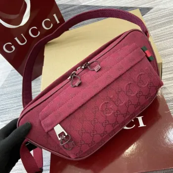Gucci 802096 Small GG Crossbody Bag Red