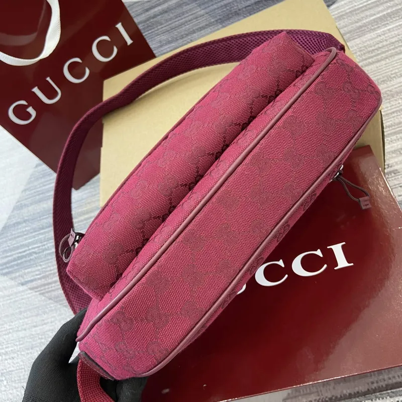 Gucci 802096 Small GG Crossbody Bag Red