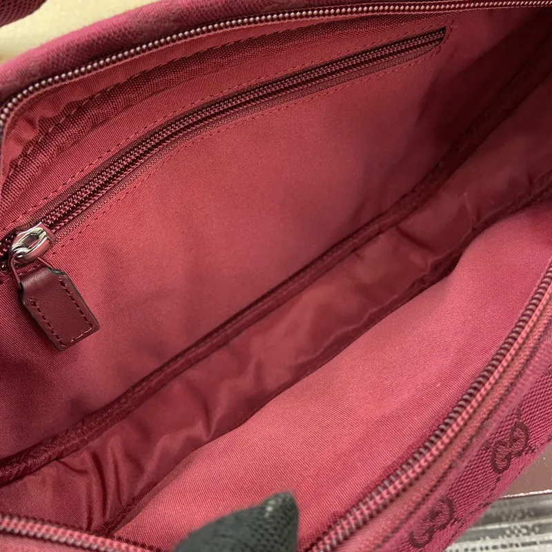 Gucci 802096 Small GG Crossbody Bag Red