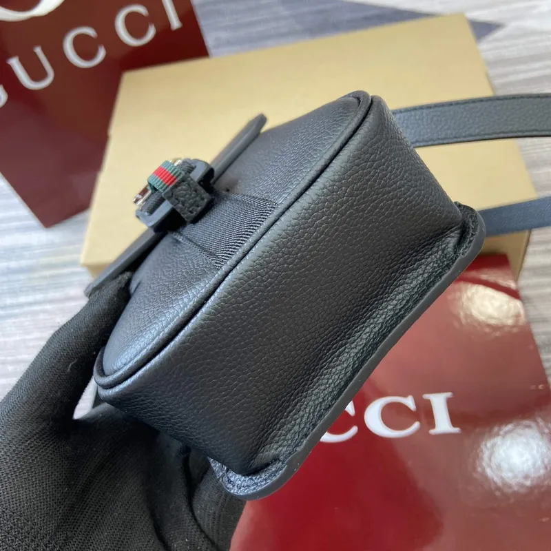 Gucci 800312 Super Mini Crossbody Bag Black
