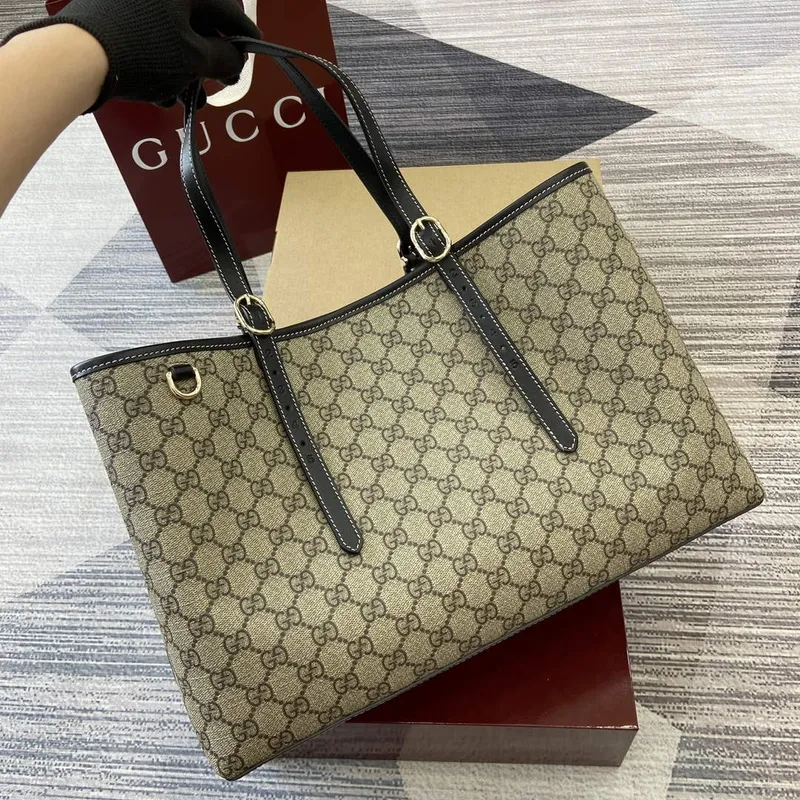 Gucci 815213 GG Emblem Medium Tote Bag Black