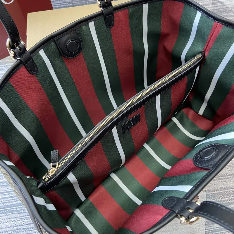 Gucci 815213 GG Emblem Medium Tote Bag Black