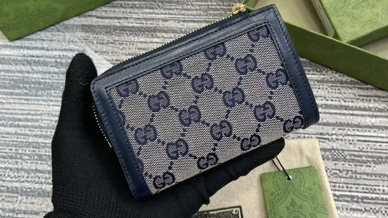Gucci Luce Mini Zip Wallet 790037 — Compact Luxury in Iconic GG Canvas