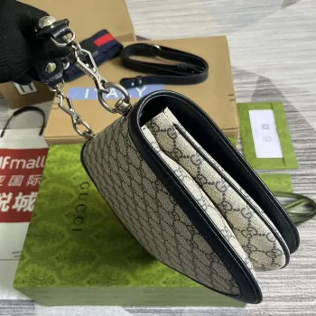 Gucci 721172 Blondie Medium top handle bag Beige and ebony Navy blue