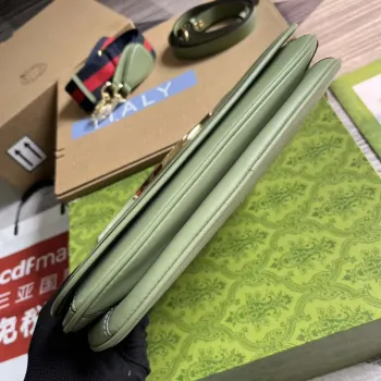 Gucci Blondie Medium top handle bag 721172 Green