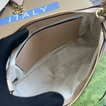 Gucci 735049 Crossbody bags GG matelassé handbag Rose beige leather