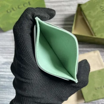 Gucci 773428 Card Case With Gucci Script Pale green