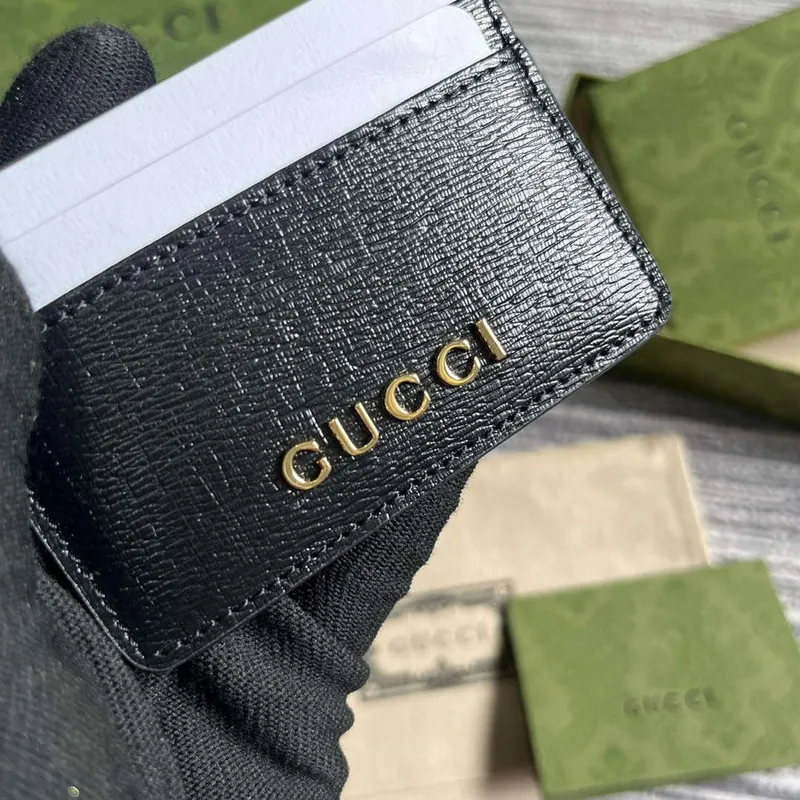 Gucci 773428 Card Case With Gucci Script Black