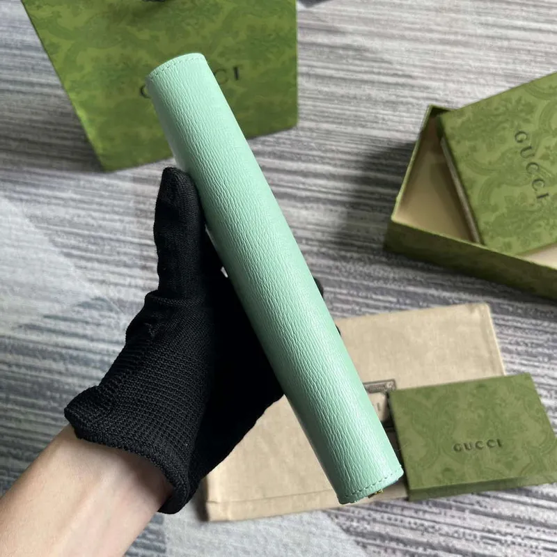 Gucci 772642 Zip Around Wallet With Gucci Script Pale green