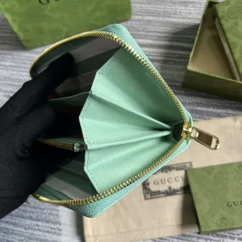 Gucci 772642 Zip Around Wallet With Gucci Script Pale green
