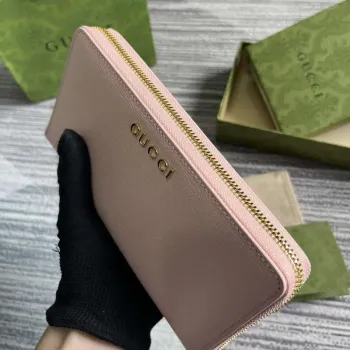 Gucci 772642 Zip Around Wallet With Gucci Script Light Pink