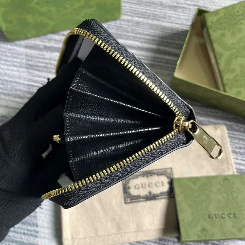 Gucci 772642 Zip Around Wallet With Gucci Script Black