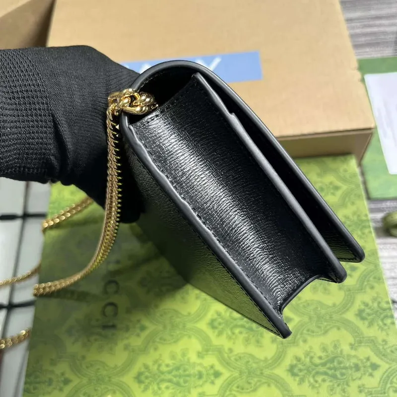 Gucci 772643 Chain Wallet With Gucci Script Black