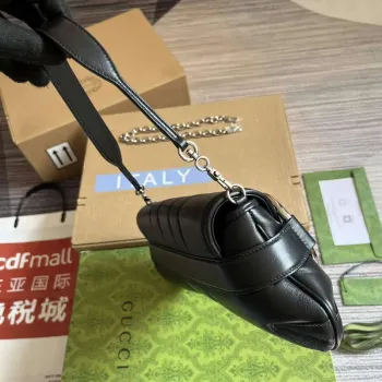 Gucci 764255 Gucci Horsebit Chain Medium Shoulder Bag Black