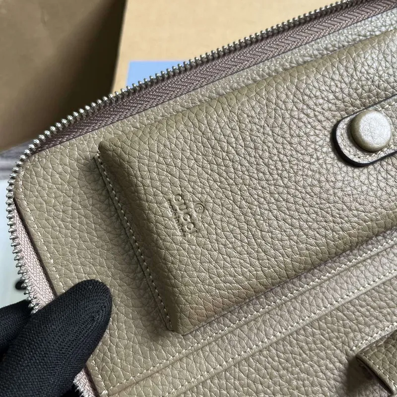 Gucci 751760 Jumbo GG Travel Document Case Grey