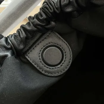 Gucci Deco medium tote bag GG 746210 in Black leather