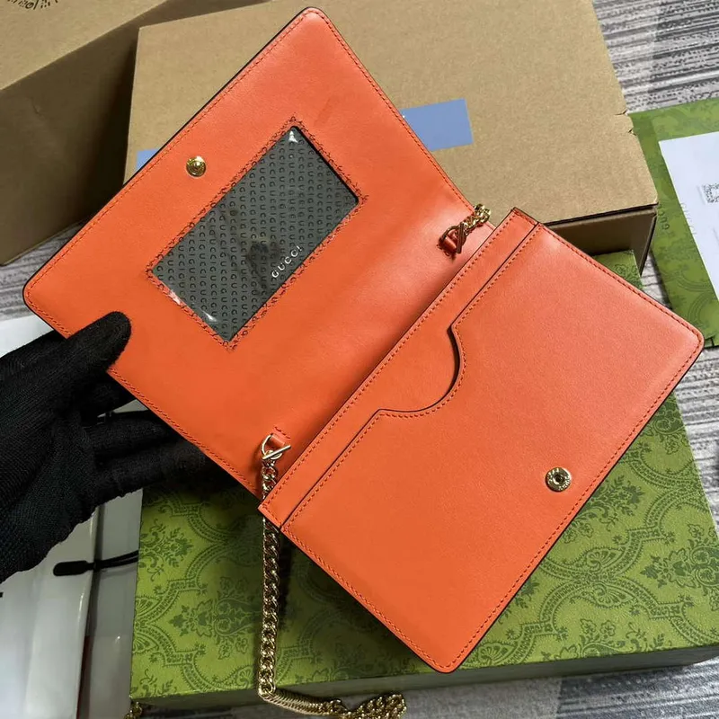 Gucci 723787 GG Matelassé Chain Wallet Orange