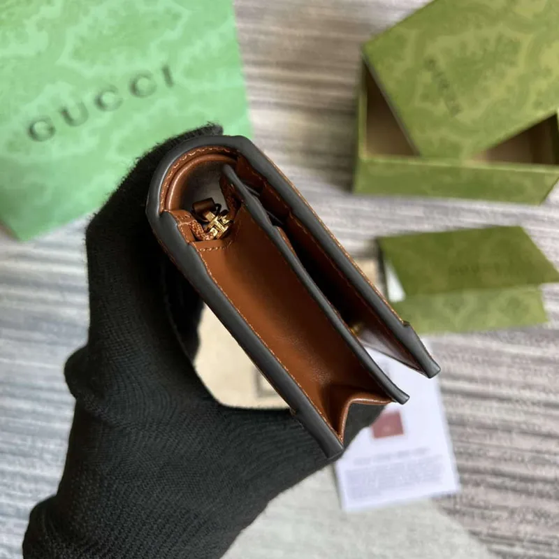 Gucci 723786 GG Matelassé Card Case Wallet Brown