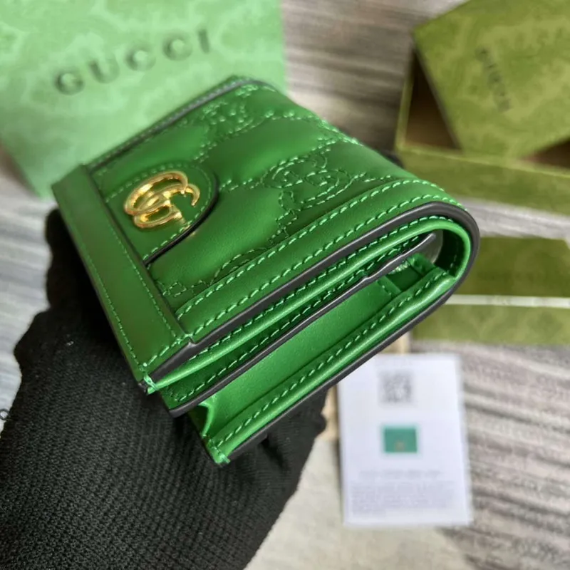 Gucci 723786 GG Matelassé Card Case Wallet Green
