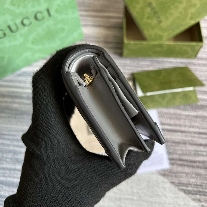 Gucci 723786 GG Matelassé Card Case Wallet Grey