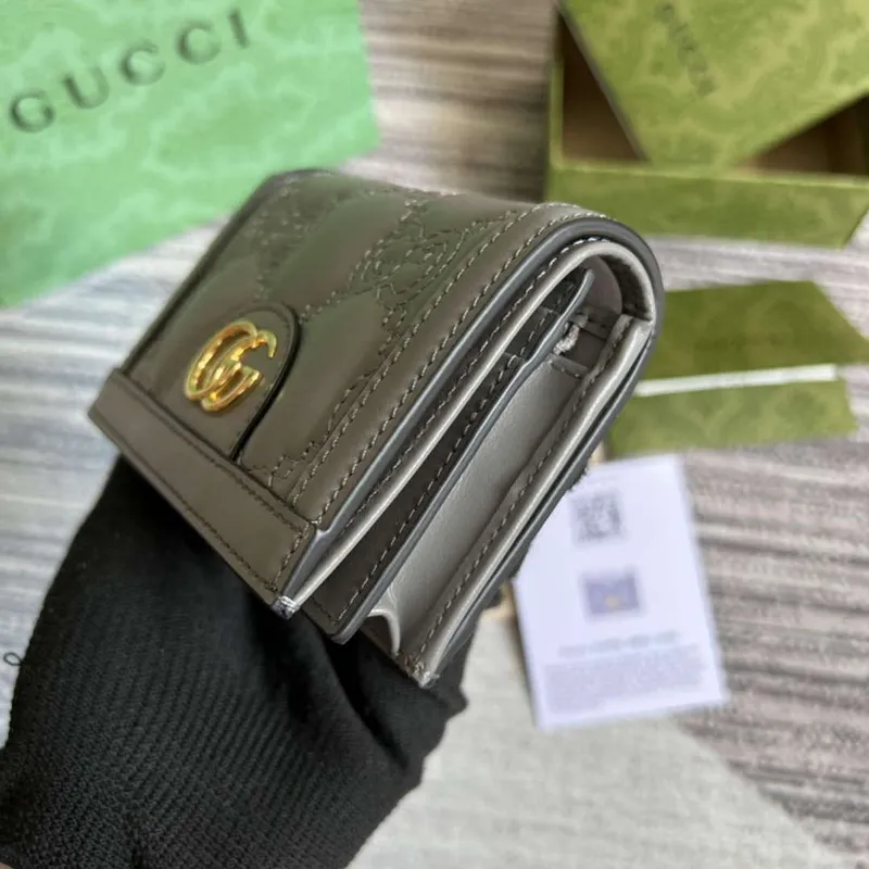 Gucci 723786 GG Matelassé Card Case Wallet Grey