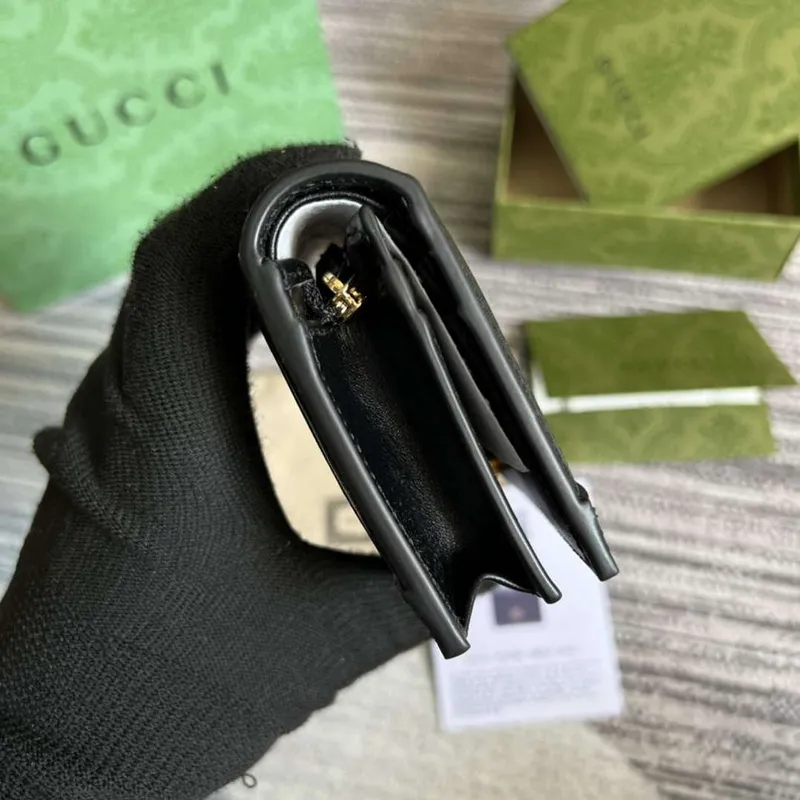 Gucci 723786 GG Matelassé Card Case Wallet Black