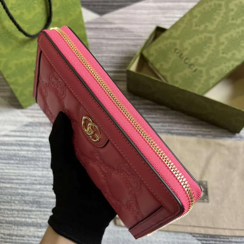 Gucci 723784 GG Matelassé Zip Around Wallet Rose pink